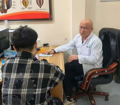 包头市|男科医师高朋磊：守护男性健康，专业男科诊疗